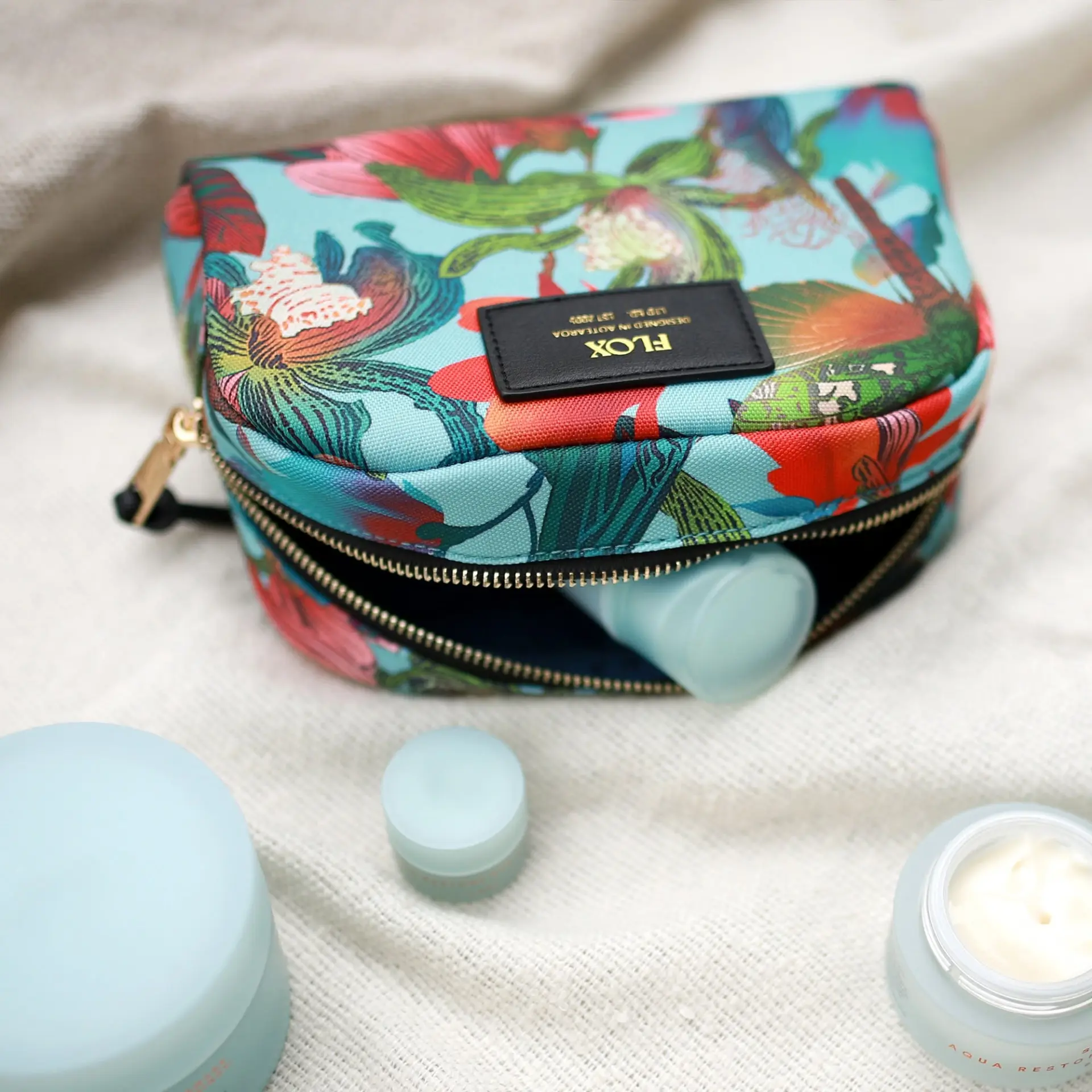 Flox Cosmetic Bags and Purses